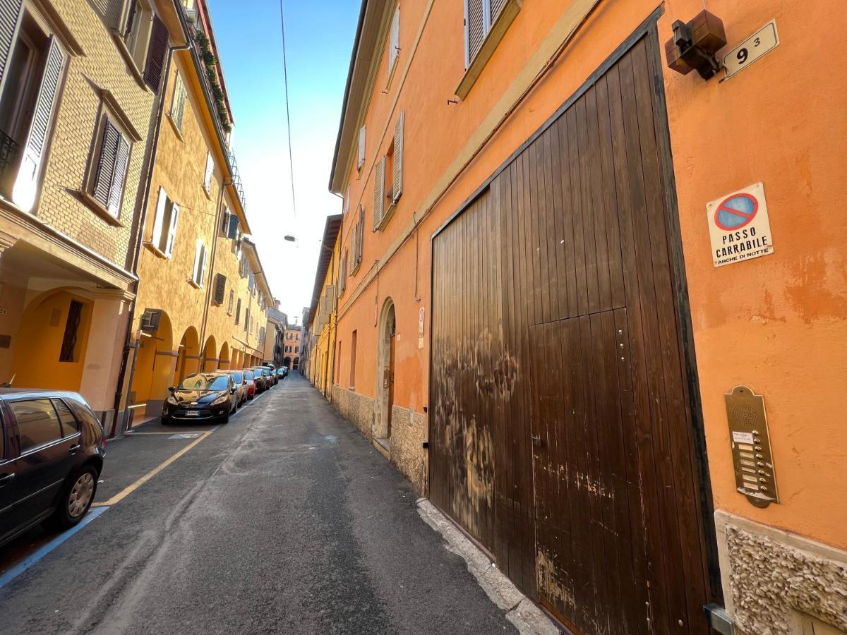 Housmart Senzanome 9/3 Apartment Bologna Exterior foto
